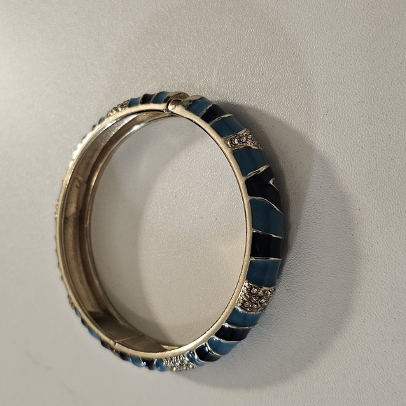 Vintage Gold Tone Sequin Enamel & Rhinestone Cuff Clamper Bracelet. - Picture 7 of 14